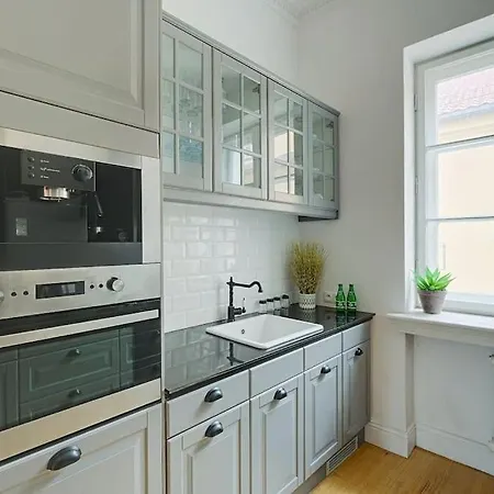 Place*unique Royal Route View*4 Bedrooms*6beds Appartement *